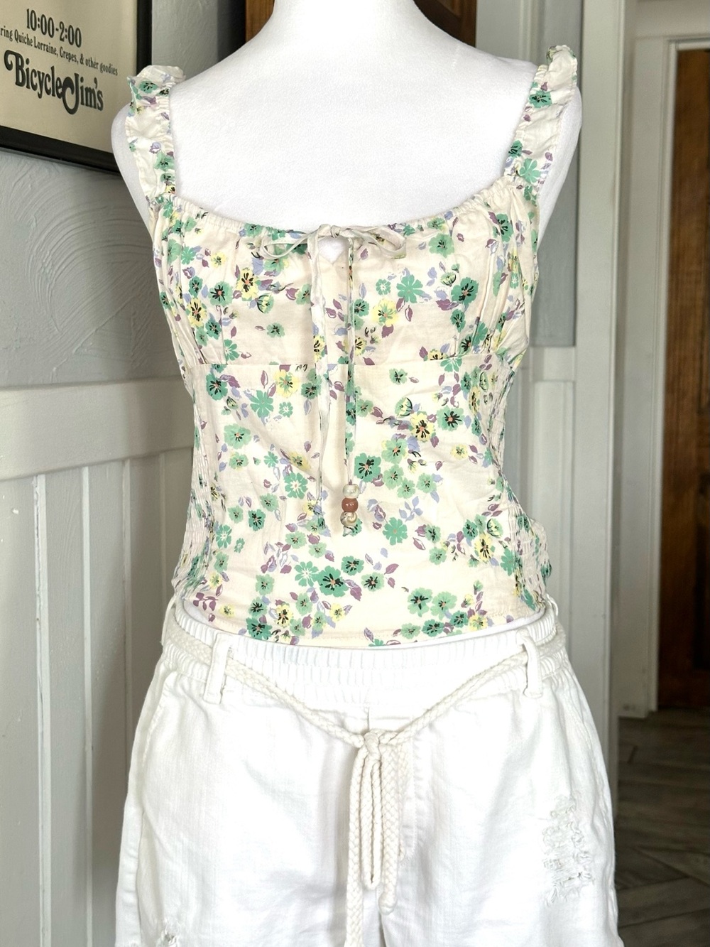 Heartloom Floral Smocked Crop Top Size Med Cottagecore Coquette Beads Ruffle